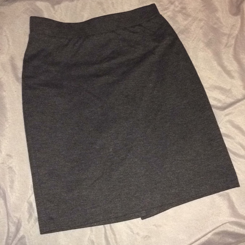 Grey pencil skirt